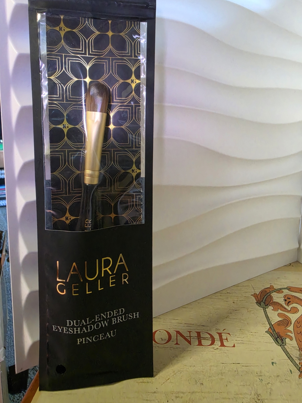 Laura Geller Gold and Black Dual-Ended Eyeshadow Brush